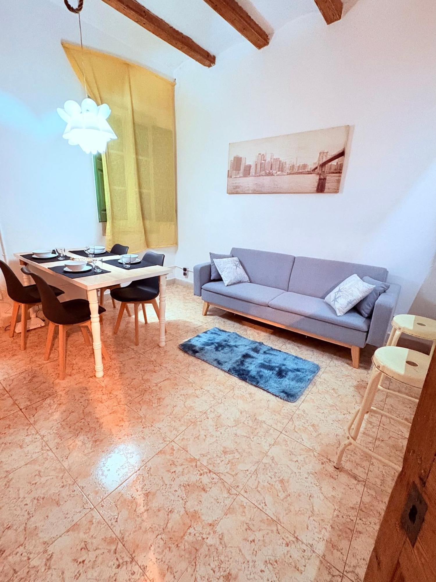 Amazing And Stylish Flat For 4 People With Breakfast Included 2 Blocks Away From Poblenou Apartamento *