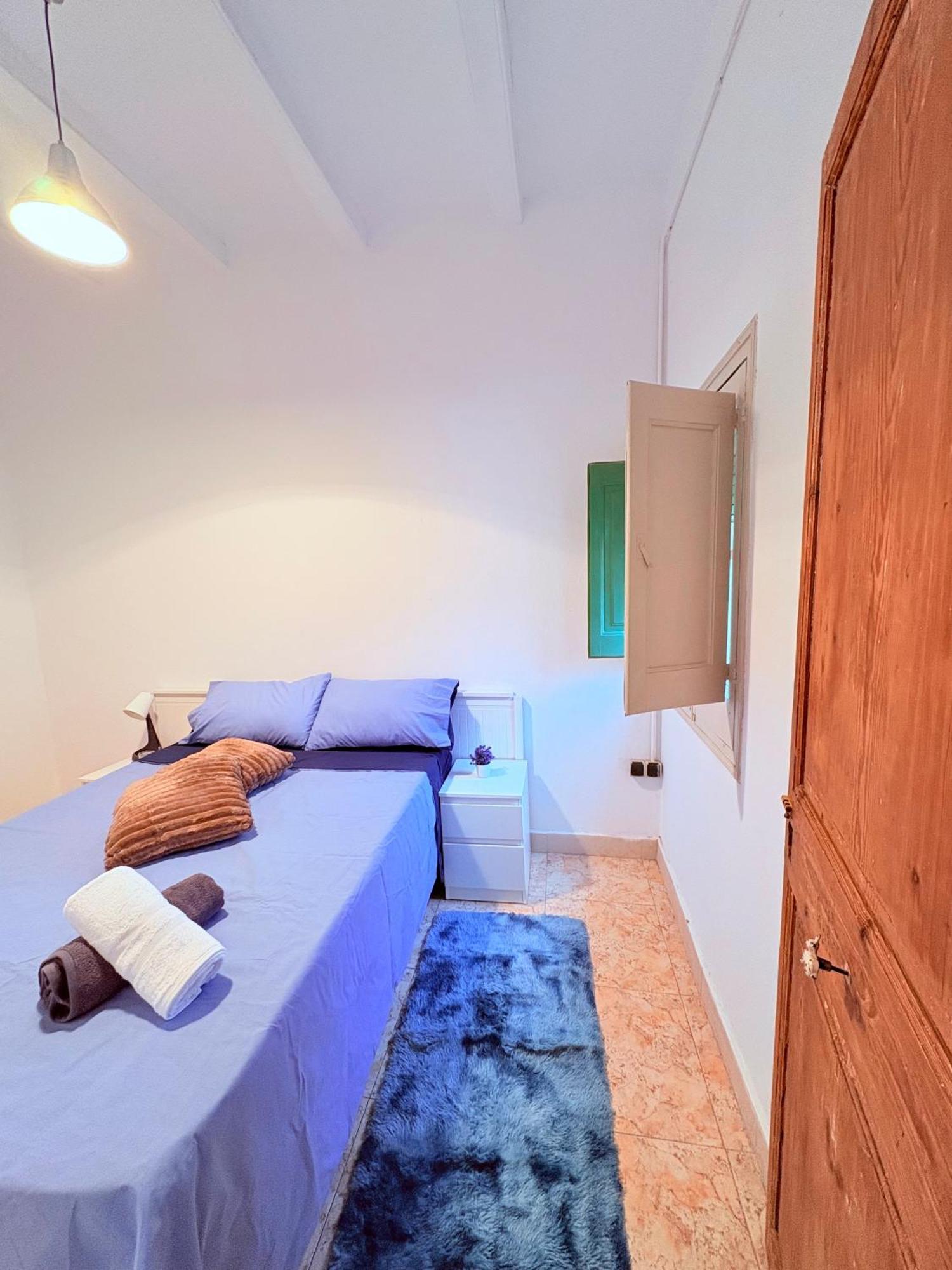 Amazing And Stylish Flat For 4 People With Breakfast Included 2 Blocks Away From Poblenou Apartamento *