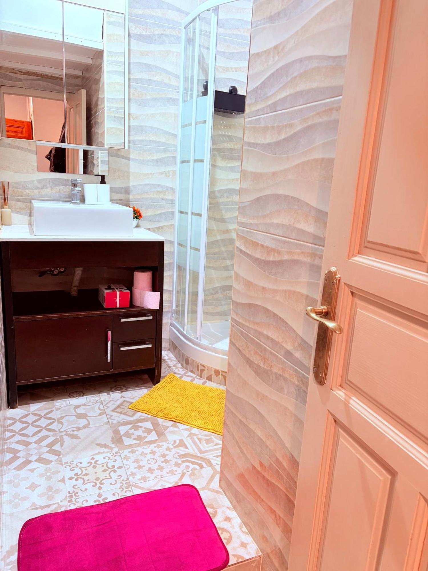 Amazing And Stylish Flat For 4 People With Breakfast Included 2 Blocks Away From Poblenou Apartamento Barcelona